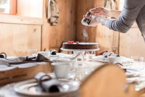 Coffee and tea making facilities at Chalet Hafling Leckplått