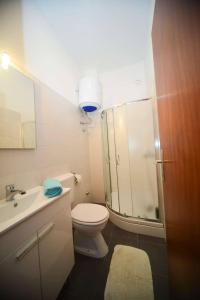 Fotografia z galérie ubytovania Three-Bedroom Apartment in Ljubac, Zadar I v destinácii Krneša