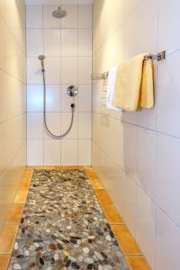 Bilik mandi di Gästehaus Hausberger +15 gambar