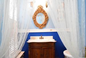 Gallery image of Boutique B&B Poppy's in Bruges