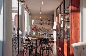 Una cocina o zona de cocina en On Hotel Boutique