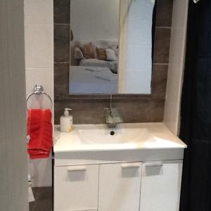 Ένα μπάνιο στο Whitestar Guesthouse