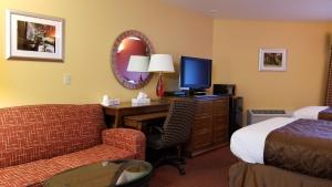 Een TV en/of entertainmentcenter bij Dew Drop Inn
