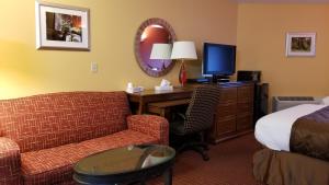 Een TV en/of entertainmentcenter bij Dew Drop Inn
