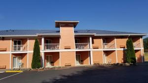 Het gebouw waarin het motel zich bevindt
