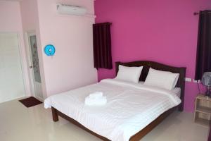 Postel nebo postele na pokoji v ubytování Khowbuysi View Resort