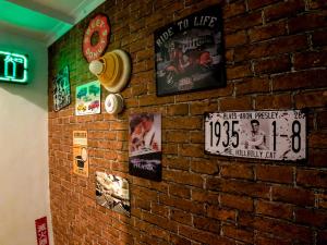 Certifikát, hodnocení, plakát nebo jiný dokument vystavený v ubytování Fengchia Bichon B&B