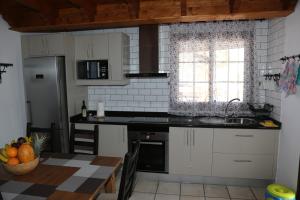 Η κουζίνα ή μικρή κουζίνα στο Casa El Molino +23 φωτογραφίες