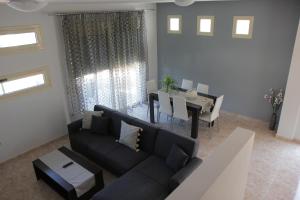 Posezení v ubytování Platoni Elite Villas