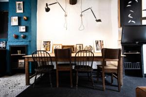 Posezení v ubytování Appartement atypique - coeur historique de Liège