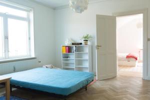 Postel nebo postele na pokoji v ubytování Spacious Private Apartment for Family Holiday