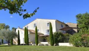 Gallery image of Bastide provençale in Modène