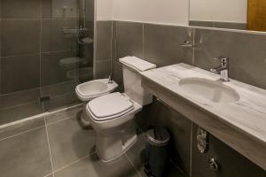 Baðherbergi á Asuncion Rent Suites Centro