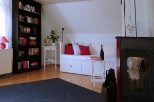 Η βιβλιοθήκη του διαμερίσματος +11 φωτογραφίες