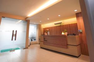 Lobi ili recepcija u objektu LeGreen Suite Kuningan