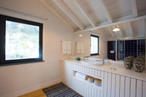 Koupelna v ubytování T2 Lux Casa das Pereiras