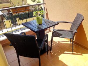 Ein Balkon oder eine Terrasse in der Unterkunft Memorable Holidays With Your Family