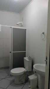 Vonios kambarys apgyvendinimo įstaigoje Urussanga Hotel