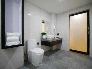 ห้องน้ำของ The Kinn Bangkok