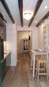 Η κουζίνα ή μικρή κουζίνα στο Charming Apartment II Historical Center
