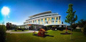 Zahrada ubytování Hotel Sonnenpark & Therme included - auch am An- & Abreisetag!