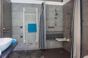 Koupelna v ubytování Apartmány Pod Lesem II