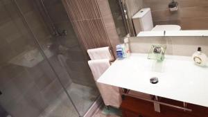 A bathroom at Malaka