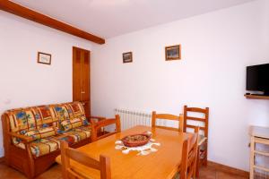 TV a/nebo společenská místnost v ubytování Casa Enpiera II - Turistrat