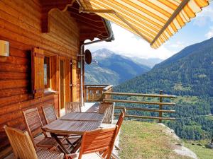 Photo de la galerie de l'établissement Chalet in Les Collons near Ski Lift, à Les Collons
