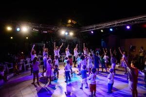 Hosté ubytování Lido Paradiso Resort + 37 fotografií