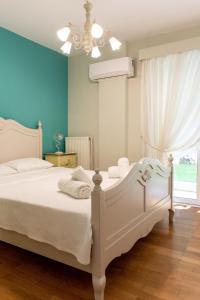 Posteľ alebo postele v izbe v ubytovaní Apartments Nina + 37 fotografií