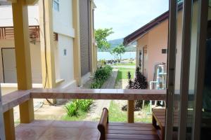 Balkón nebo terasa v ubytování Chokdee Resort