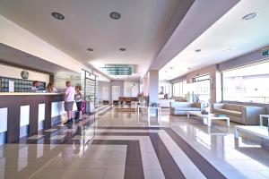 Lobby alebo recepcia v ubytovaní Sunrise Village Hotel - All Inclusive + 37 fotografií