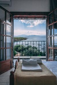 Gambar di galeri bagi Casa di Bella di Marathos