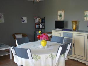 Et tv og/eller underholdning på Vacances Vaison la Romaine