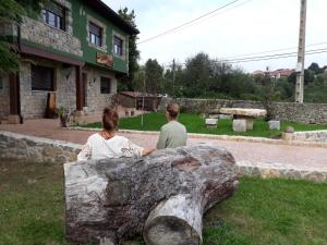 A garden outside Las Cavernas Del Bisonte