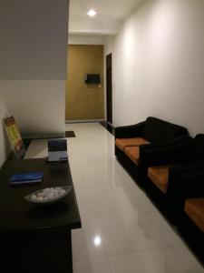 Posezení v ubytování Sunrise Palace Negombo