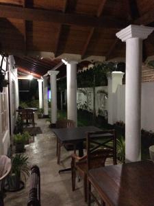 Patio nebo venkovní prostory v ubytování Sunrise Palace Negombo