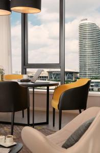 WestSide Residences by Rotana的休息区