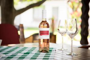 Nápoje v ubytování Weingut & Gästehaus Markus Tschida + 16 fotografií