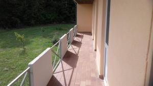 
Ein Balkon oder eine Terrasse in der Unterkunft Pension Freizeitzentrum Sambachshof
