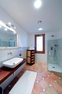 Ванна кімната в S'Arenada Hotel - Adults Only