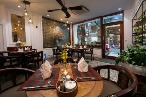 Restaurace v ubytování Hong Ngoc Dynastie Boutique Hotel & Spa