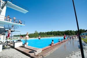 Piscina di Kronocamping Lidköping o nelle vicinanze