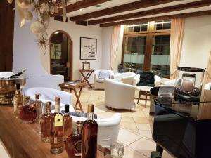 Зона вітальні в Hotel zur Post