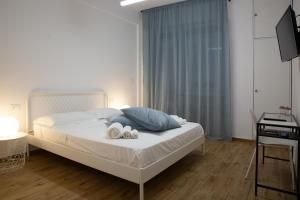 Postel nebo postele na pokoji v ubytování Dora’s Room