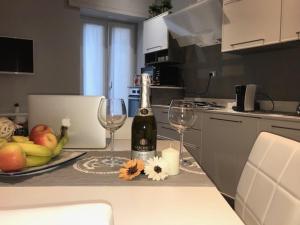 Imagen de la galería de Marina Apartment & suite, en Verbania 23 fotos más