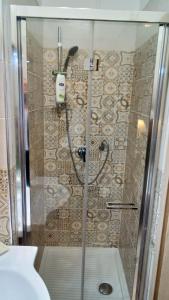 A bathroom at San Pietro Shabby Chic Apartment