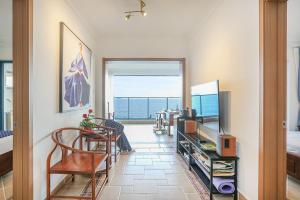 Gallery image of Listen to the Sea Apartment in Huidong