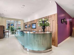 Vstupní hala nebo recepce v ubytování Mercure Hanoi La Gare Hotel + 37 fotografií